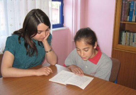 Üniversite Öğrencilerinden Gönüllü Eğitim Projesi