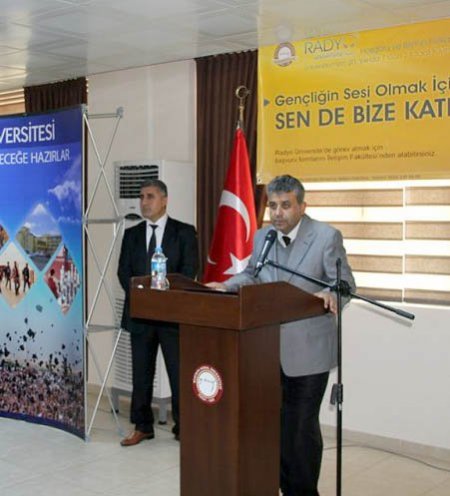 Üniversite radyosu 6 dilde yayın yapacak