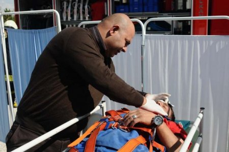 Üniversitede gerçeğini aratmayan yangın tatbikatı