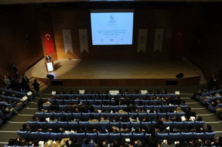 'Üniversitelerde yaşanan kavgalar yüreğimizde derin yaralar açıyor'