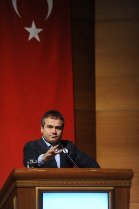 'Üniversitelerde yaşanan kavgalar yüreğimizde derin yaralar açıyor'