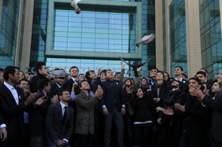 'Üniversitelerde yaşanan kavgalar yüreğimizde derin yaralar açıyor'