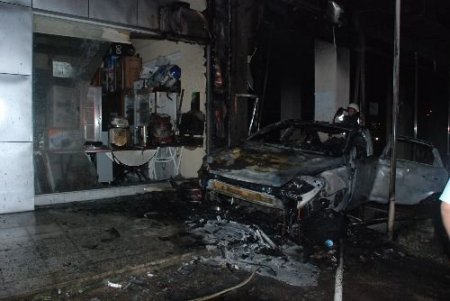 Üniversiteli 5 Arkadaşın Otomobil Gezintisi Facia Getirdi: 2 Ölü, 2 Ağır Yaralı