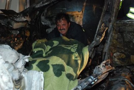 Üniversiteli 5 Arkadaşın Otomobil Gezintisi Facia Getirdi: 2 Ölü, 2 Ağır Yaralı