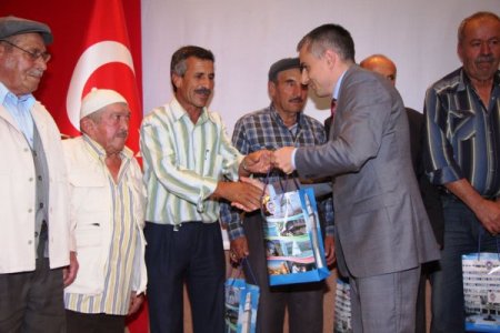 Üniversiteli gençler, kültür çınarlarıyla buluştu