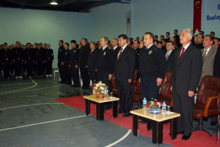 Üniversiteli Polis Adayları Eğitime Başladı