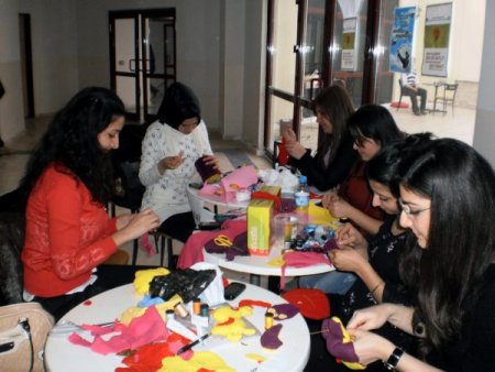 Üniversitelilerden Otistik Çocuklara Oyuncak Kampanyası