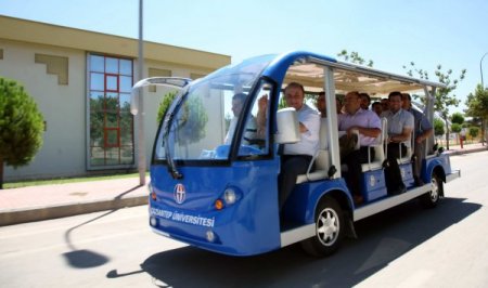 Üniversitenin Araç Filosuna Elektrikli Minibüs Eklendi