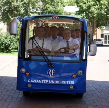 Üniversitenin Araç Filosuna Elektrikli Minibüs Eklendi
