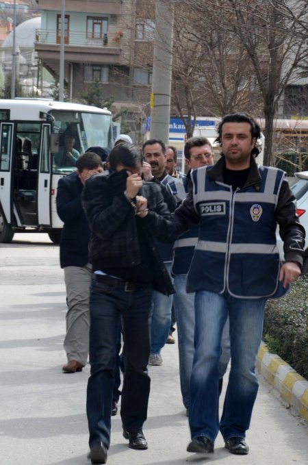 Ünlü firmaların mallarını nakliye sırasında çalan örgüt çökertildi