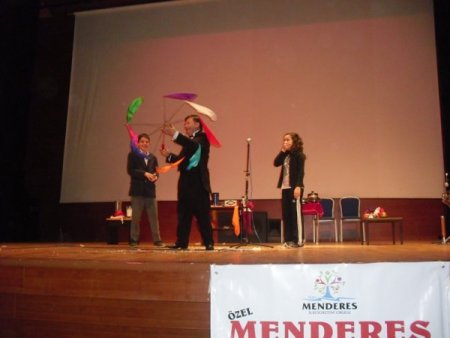 Ünlü İllüzyonist Sermet Erkin Artvinlilerle Buluştu