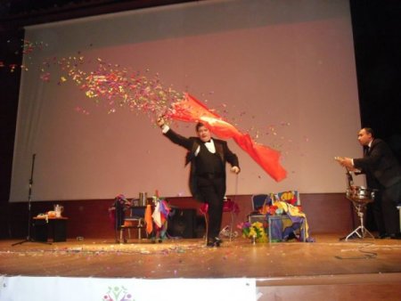 Ünlü İllüzyonist Sermet Erkin Artvinlilerle Buluştu