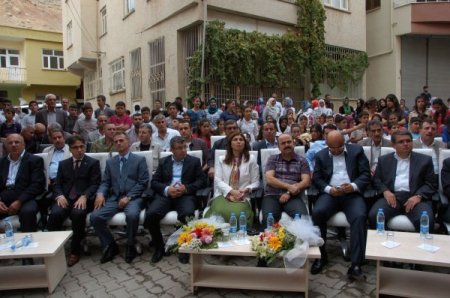 Ünlü iş adamı, Çermik’e yurt ve dershane hediye etti