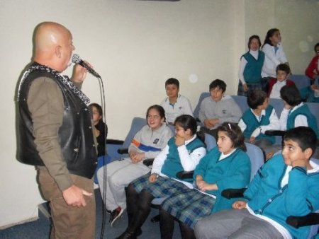 Ünlü Oyuncu Sümer Tilmaç: Kitap Okumadan Vizyon Sahibi Olunmaz