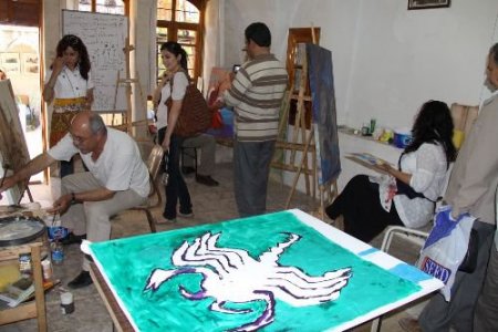 Ünlü Ressamlar Fırçalarını Şanlıurfa İçin Sallıyor
