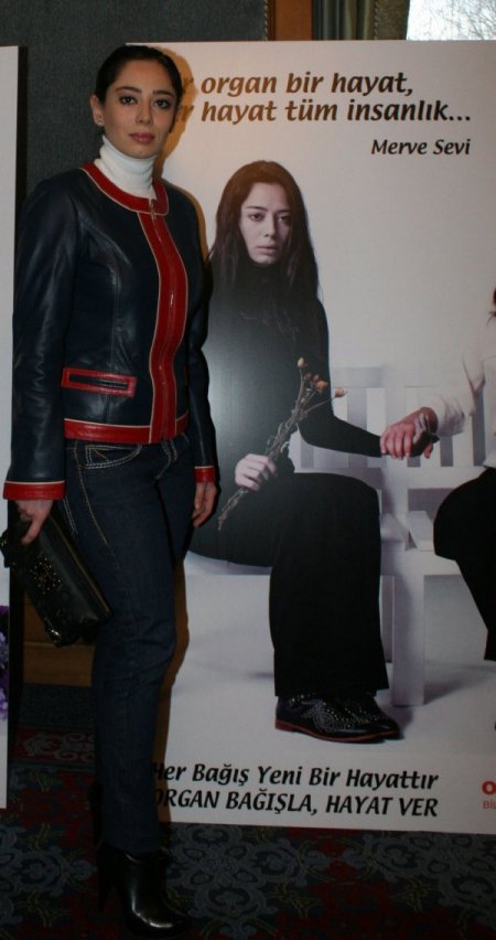 Ünlüler organ bağışı için buluştu