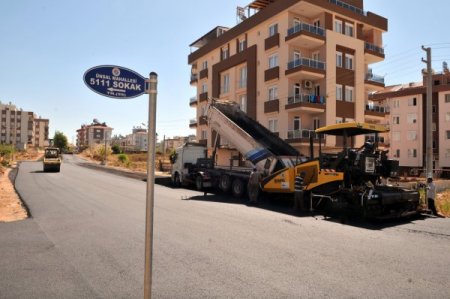 Ünsal Mahallesi'ne 4 bin ton sıcak asfalt