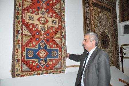 Unutulan Eski Halı Motifleri Toplanıyor