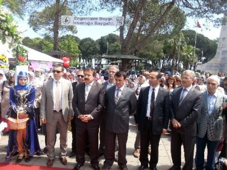 Ünye AKTİF-DER kermesi Mehteran Takımı ile açıldı