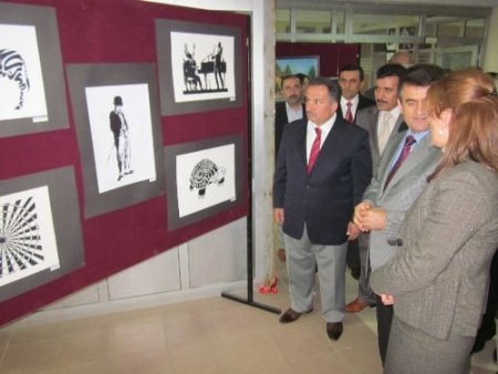 Ünye Atatürk Anadolu Lisesi’nin konferans salonu açıldı