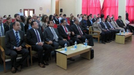 Ünye İİBF'de başkanlık sistemi tartışıldı