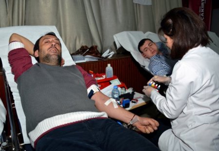 Ünye'de 60 ünite kan bağışı yapıldı