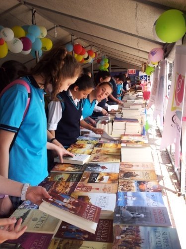 Ünye’de kitap fuarına yoğun ilgi devam ediyor