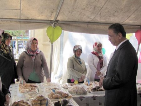 Ünye'de Kur'an Kursu Yararına Kermes Açıldı