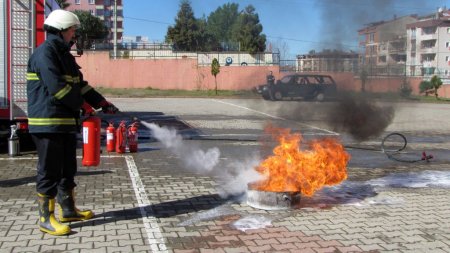 Ünye'de öğrenciler yangına karşı bilinçlendirildi