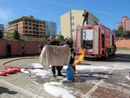Ünye'de öğrenciler yangına karşı bilinçlendirildi