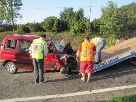 Ünye’de trafik kazası: 3 ölü, 8 yaralı