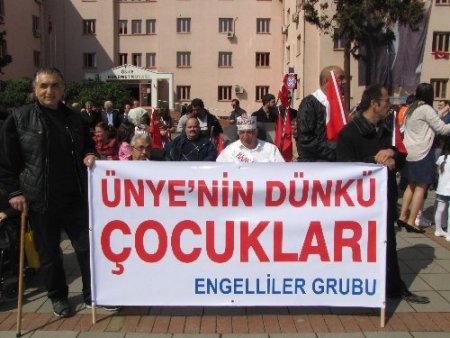 Ünye’nin 'Dünkü Çocukları' bayrama renk kattı