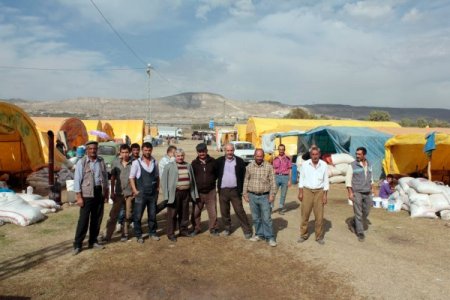 Üreticiler, kurban pazar yerinin tabela ve ulaşımla desteklenmesini istiyor