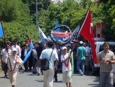 Urumçi'deki Olaylar, Yıl Dönümünde Protesto Edildi