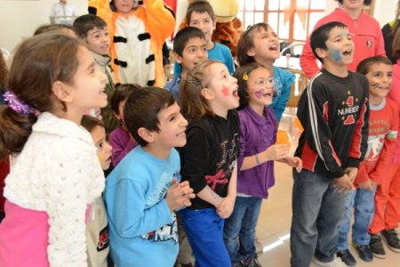 Uşak Belediyesi Çocuk Yuvası'nda karne şenliği vardı