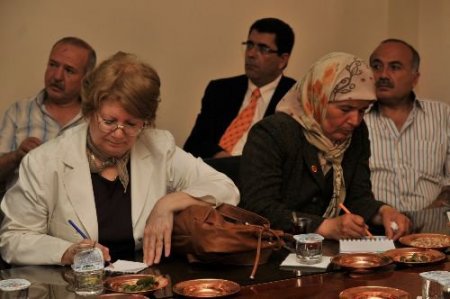 Uşak Heyeti, Gaziantep Büyükşehir Belediyesi'nin Çalışmalarını Yerinde İnceledi
