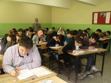 Uşak Körfez Dershaneleri Yerinde Ygs Tatbikatı Yaptı