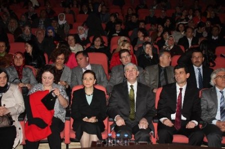 Uşak Mehmet Atak Toplum Ruh Sağlığı Merkezi hastaları program düzenledi