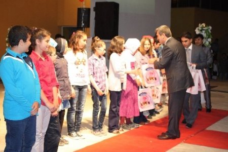 'Uşak O'nu okuyor' yarışmasında ödüller sahiplerini buldu