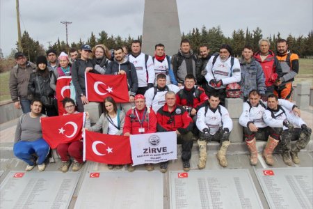 Uşaklı dağcı ve motokrosçular Çanakkale şehitleri için yürüdü