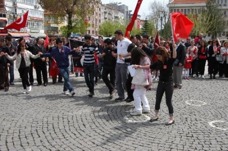 Uşak’ta 23 Nisan'a alternatif kutlama