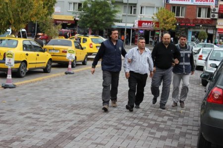 Uşak’ta 488 adet uyuşturucu nitelikli hap yakalandı