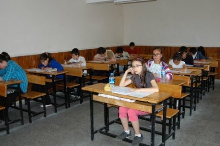 Uşak’ta '7'den 77'ye Herkes O (Sav)'nu Okuyor' sınavı yapıldı