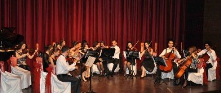Uşak'ta Akademik Oda Orkestrası konser verdi