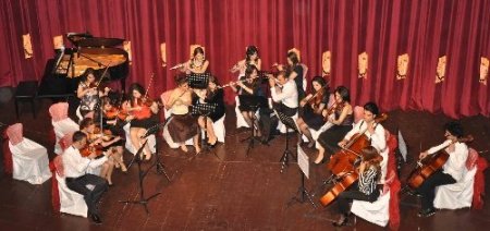 Uşak'ta Akademik Oda Orkestrası konser verdi
