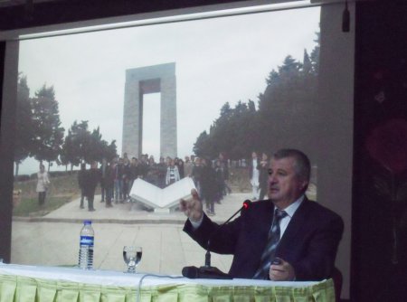 Uşak'ta Çanakkale konferansı düzenlendi