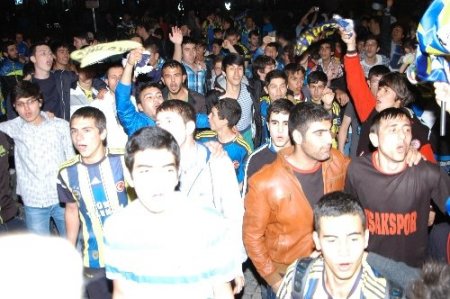 Uşak’ta derbi maçı sonrası arbede yaşandı