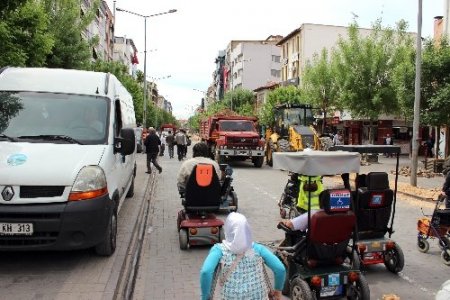Uşak’ta 'Engelsiz Yaşam Yürüyüşü' yapıldı