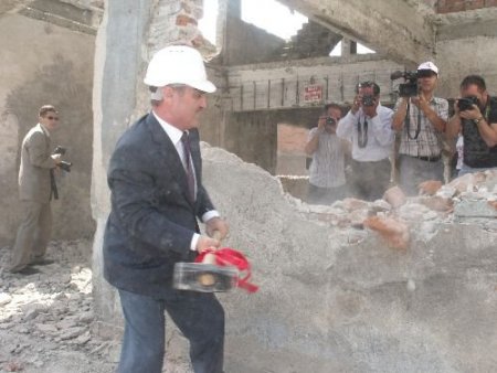 Uşak'ta Kentsel Dönüşüm Projesinin İlk Adımı Atıldı