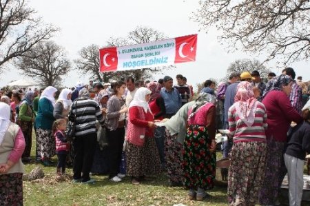 Uşak'ta kurulacak taş ocağına piknikli tepki